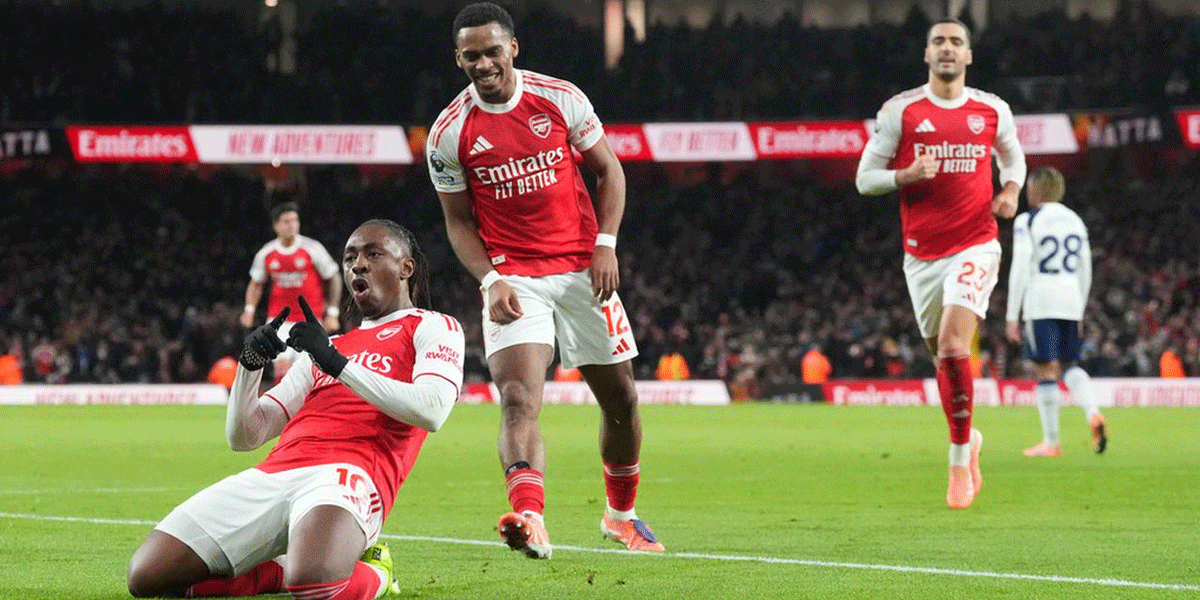 Patrice Evra Bantah Membenci Arsenal dan Beri Tips Kontroversial